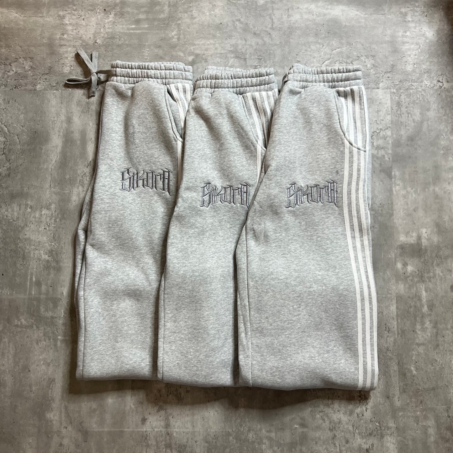 STRIPED SWEATPANTS [PREMADE]